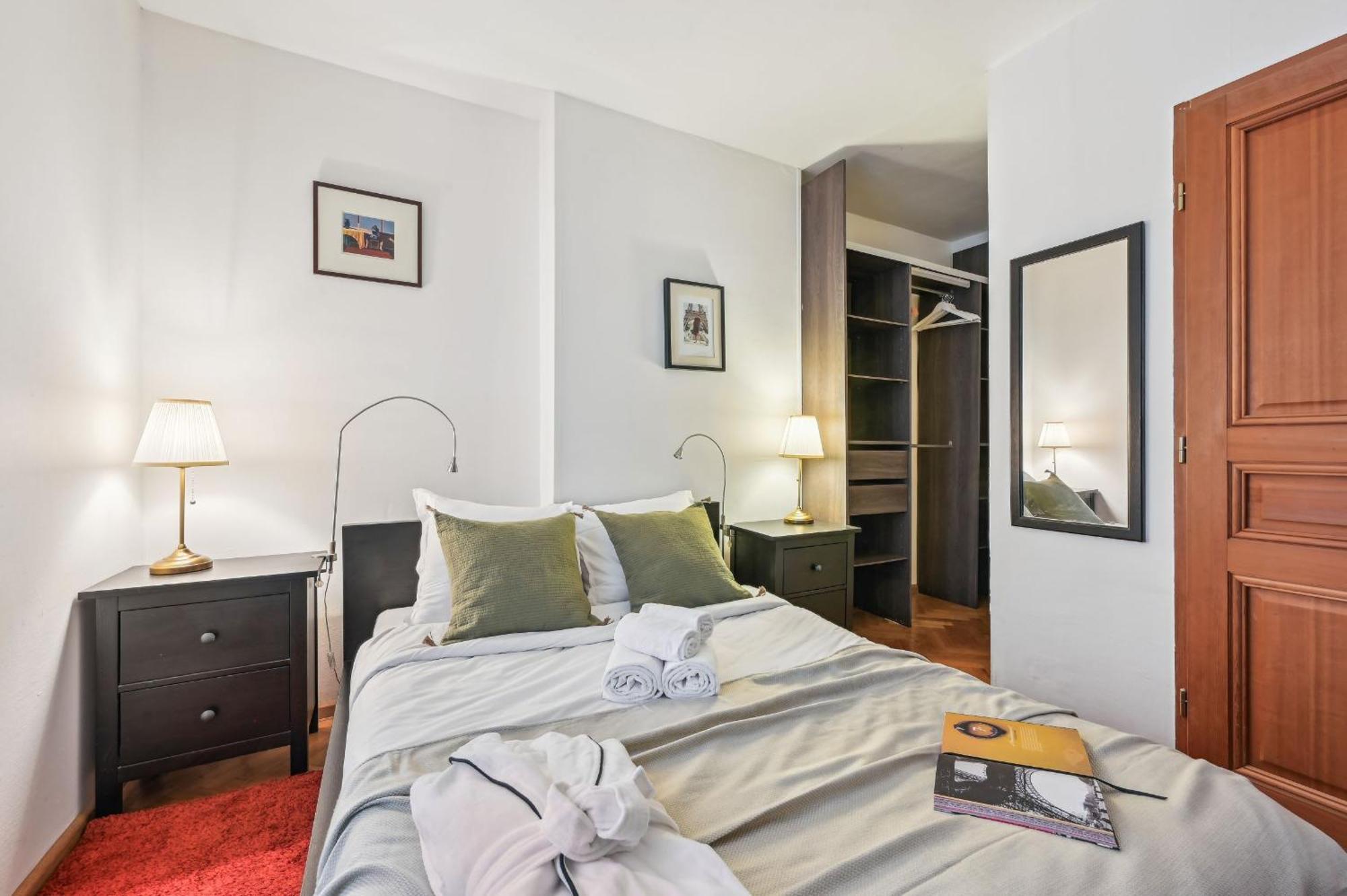 Eiffel Tower & Hotel Des Invalides - 1Br - Cityapartmentstay パリ エクステリア 写真