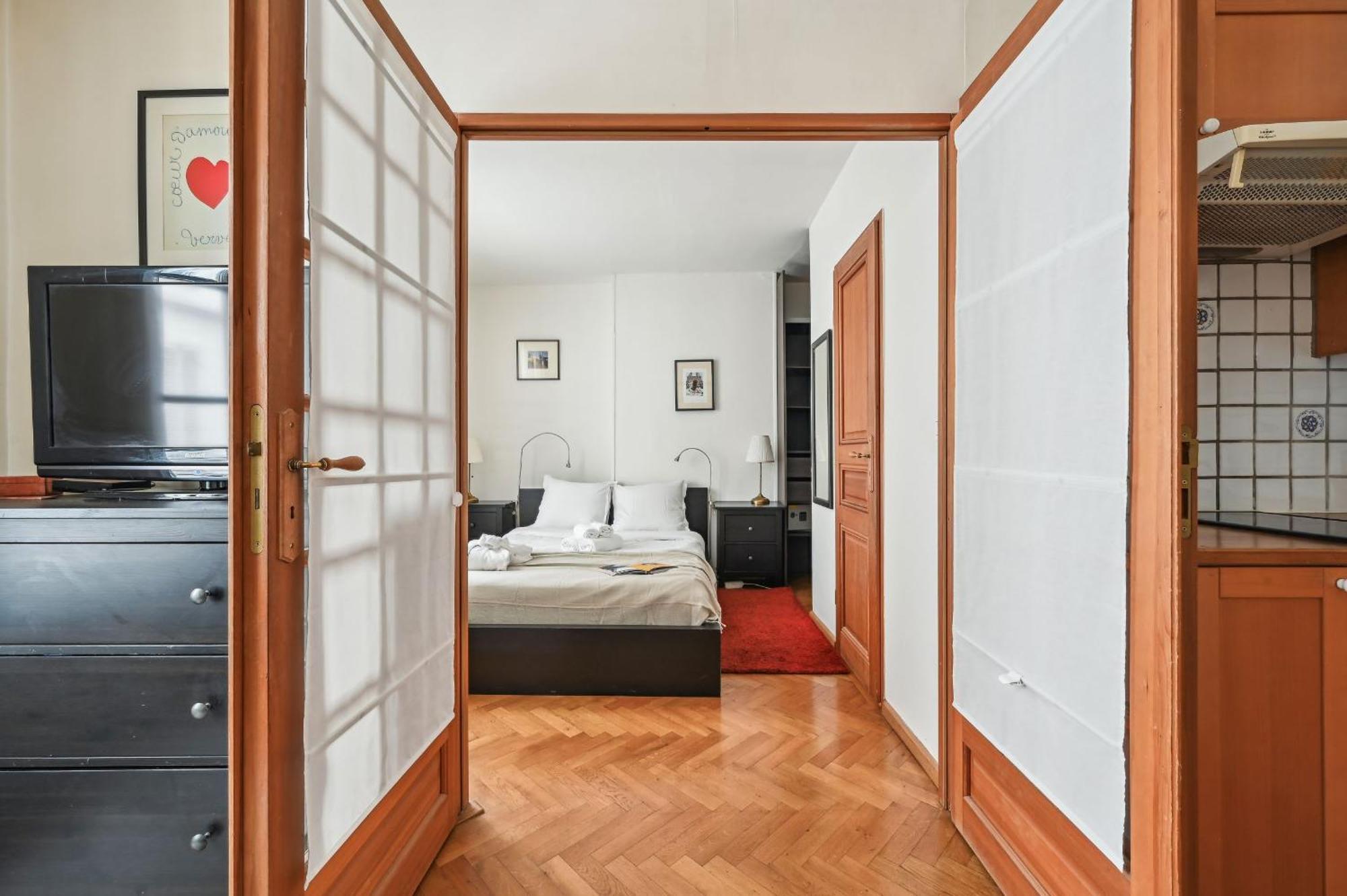 Eiffel Tower & Hotel Des Invalides - 1Br - Cityapartmentstay パリ エクステリア 写真