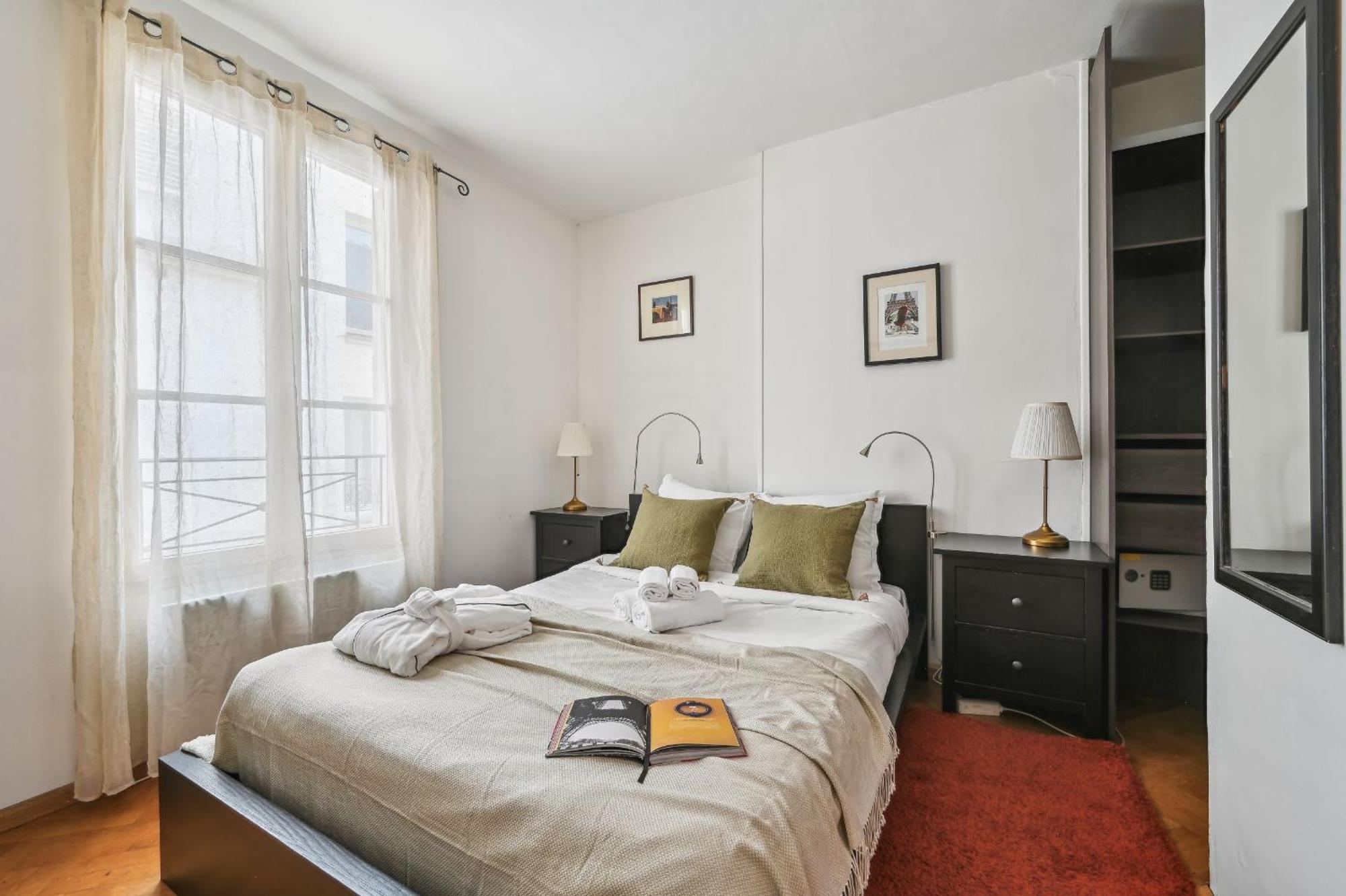 Eiffel Tower & Hotel Des Invalides - 1Br - Cityapartmentstay パリ エクステリア 写真